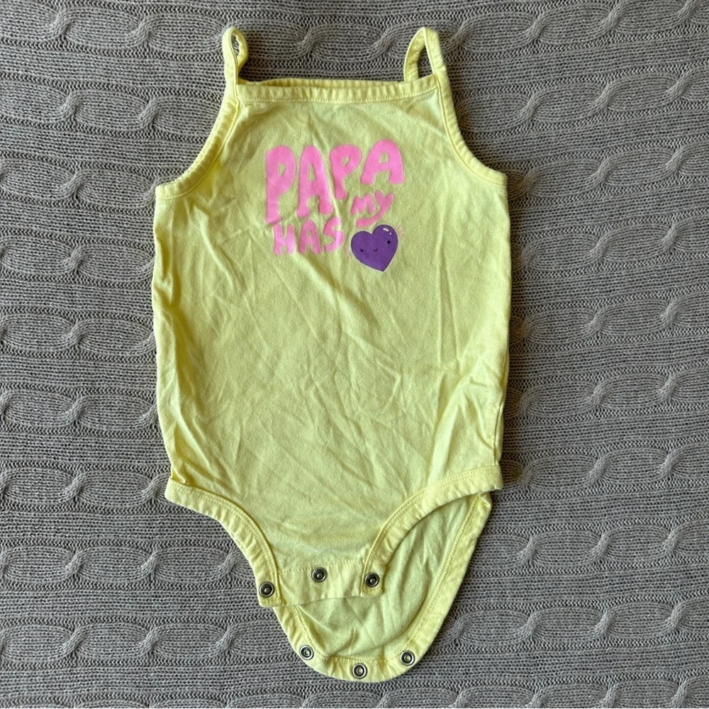 EUC Carter’s Baby Girl Outfit, Pink & Yellow “Papa Has My 💜”, 9 Months